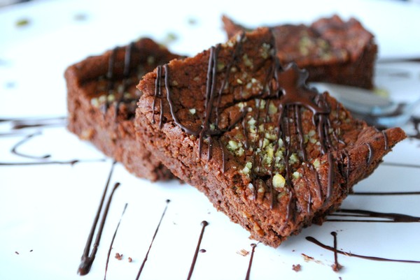 Healthy brownie with pumpkin seeds - Brownie med pumpafrö (nötfri)