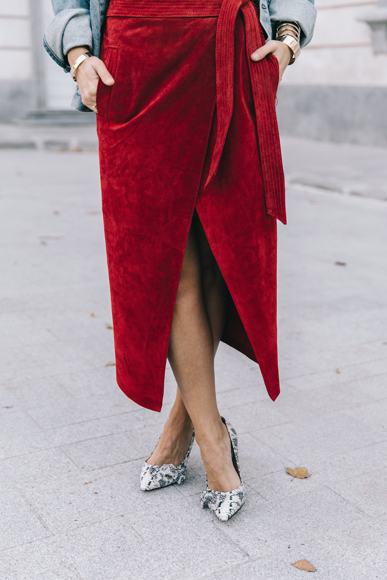 Wrap_Skirt-Red_Skirt-Suede-Levis_Vintage_Denim_Jacket-Isabel_Marant_Shoes-Printed_Pumps-Gold_Bracelets-Celine_Classic_Box-Hoop_Earrings-Topknot-Outfit-Street_Style-Vestiaire_Collective-35