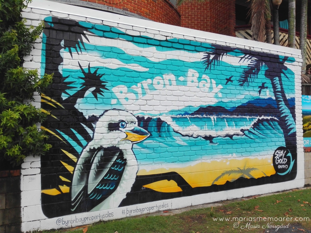 hippie town Byron Bay street art