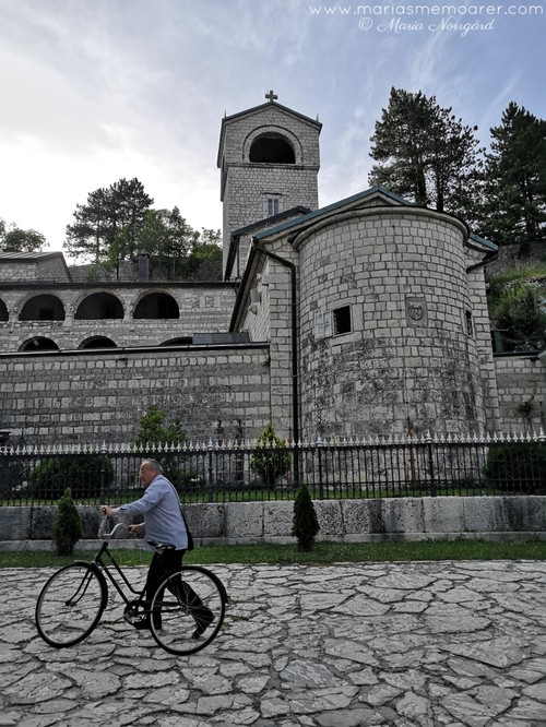 fotoutmaning religion - serbisk-ortodox kloster i  Cetinje, Montenegro