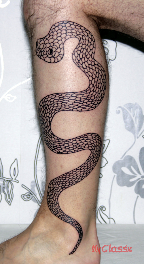 Första delen av orm tattoon