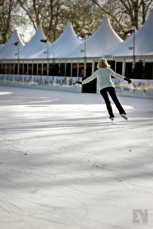 the Ice Rink in Winter Wonderland, Hyde Park, 26/11 -09