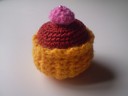 En söt liten cupcake som jag virkat:)