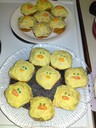 De här muffinsarna gjorde jag till Mattias födelsedagsfest eftersom han kallades för påskkycklingen på BB;)