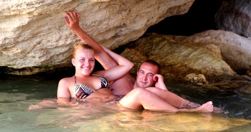Ukraina Sevastopol man och kvinna pojkvän flickvän badar bikini