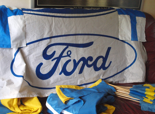 Ford, PG Andersson & en massa massa Sverigeflaggor :)