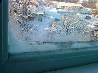 Is på insidan av fönstret