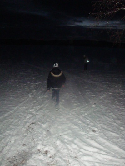 Ett härligt vinter minne!(:  Lucas, Amanda & Emi på en liten promenad över isen xD<3