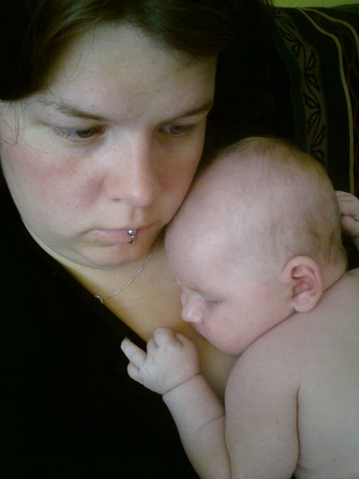 Första bilden på Lilla nyfödda Lo hos mig