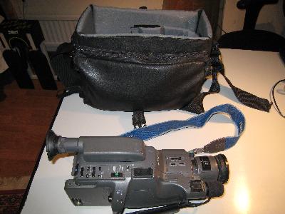 Videokamera från 90-talet säljes