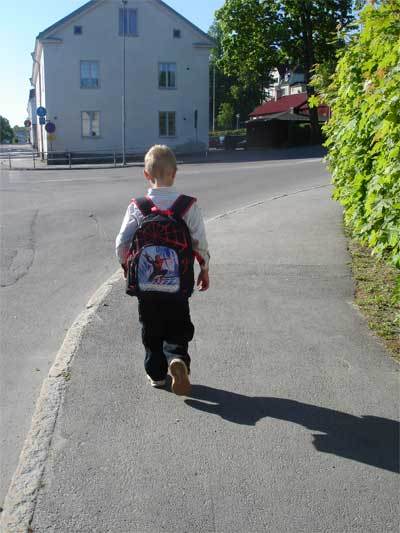 På väg till skolan