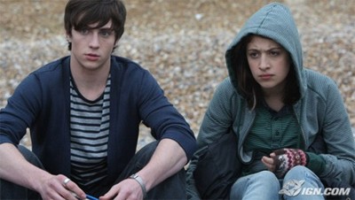 Angus, thongs and perfect snogging: Robbie and Georgia