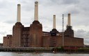 Battersea Powerstation. Ett gammalt uttjänt kolkraftverk som det skrivits mycket om och som ingen riktigt vet vad det ska bli av. 