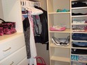 Walk-in-closet :)