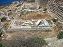 Vi var på Knidos och gick bland ruinerna från romartiden. Här syns Apollos tempel, vilket bara är en liten del av allt det häftiga som fanns där. 