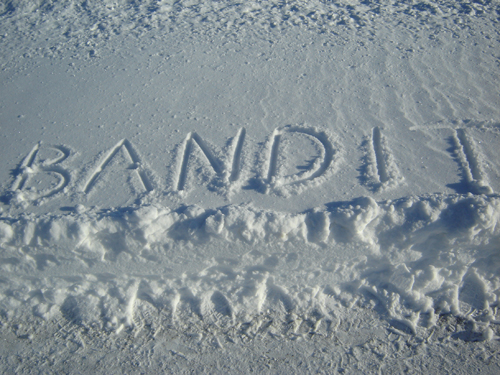 Jo, man kan skriva i snön :)